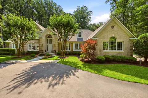 $2,850,000 | 11216 River View Drive, Potomac, MD 20854