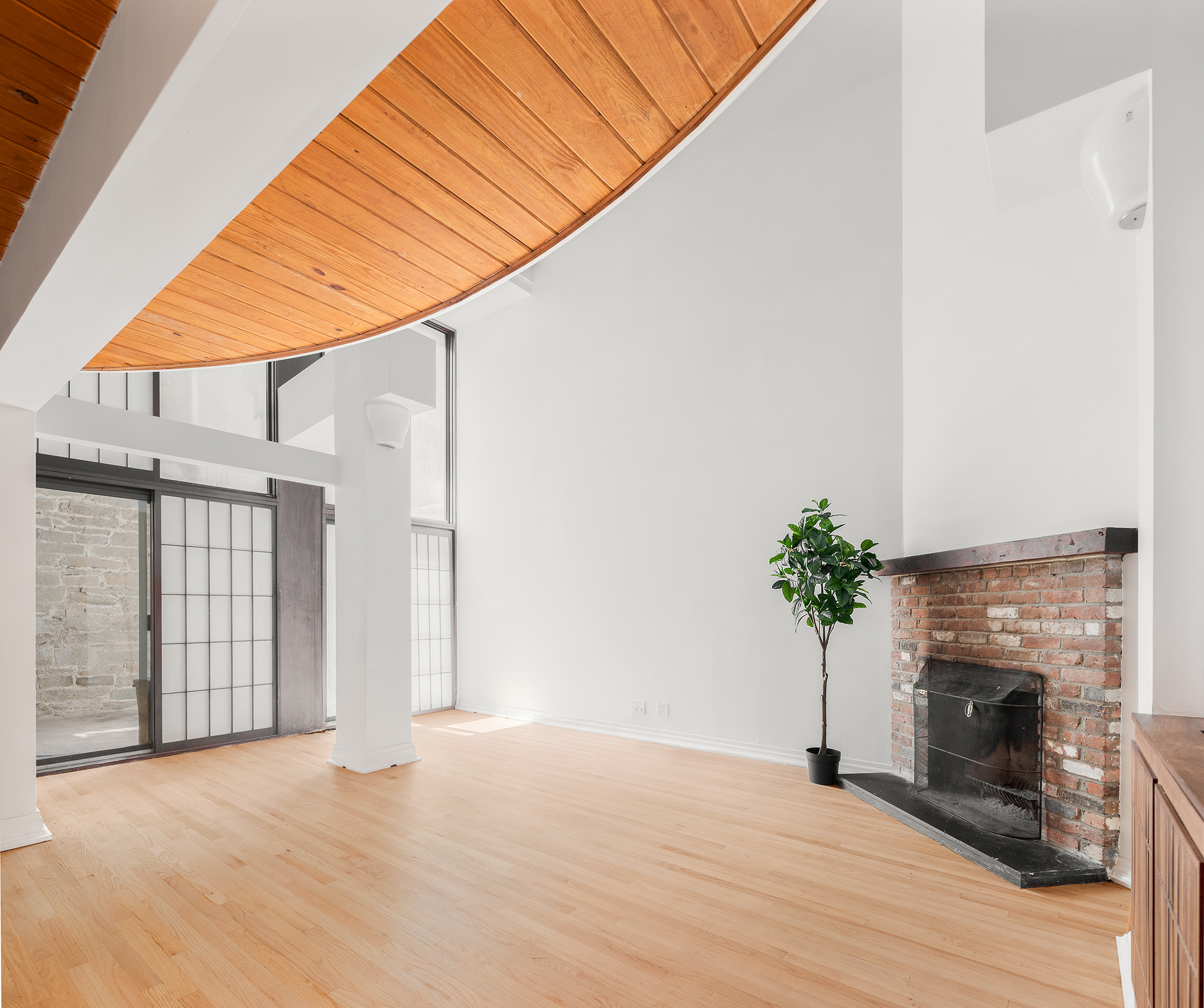 35 Bethune Street, Unit 1B Manhattan, NY 10014 - Photo 2 of 16