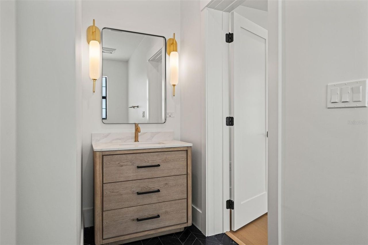 $4,200,000 | 804 Idlewood Drive, Tampa, FL 33609