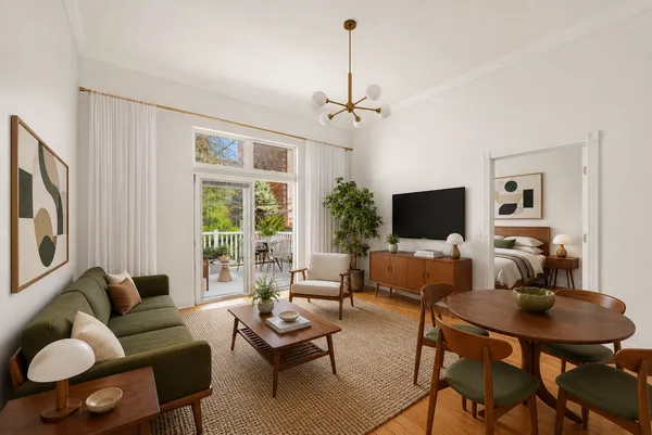 $4,200 | 590 Manhattan Avenue, Unit 1 | Greenpoint