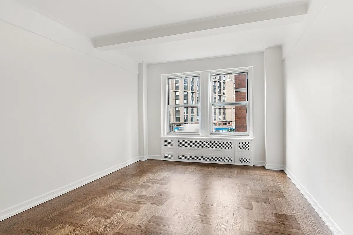 $2,600 | 433 West 34th Street, Unit 2M | Hudson Yards