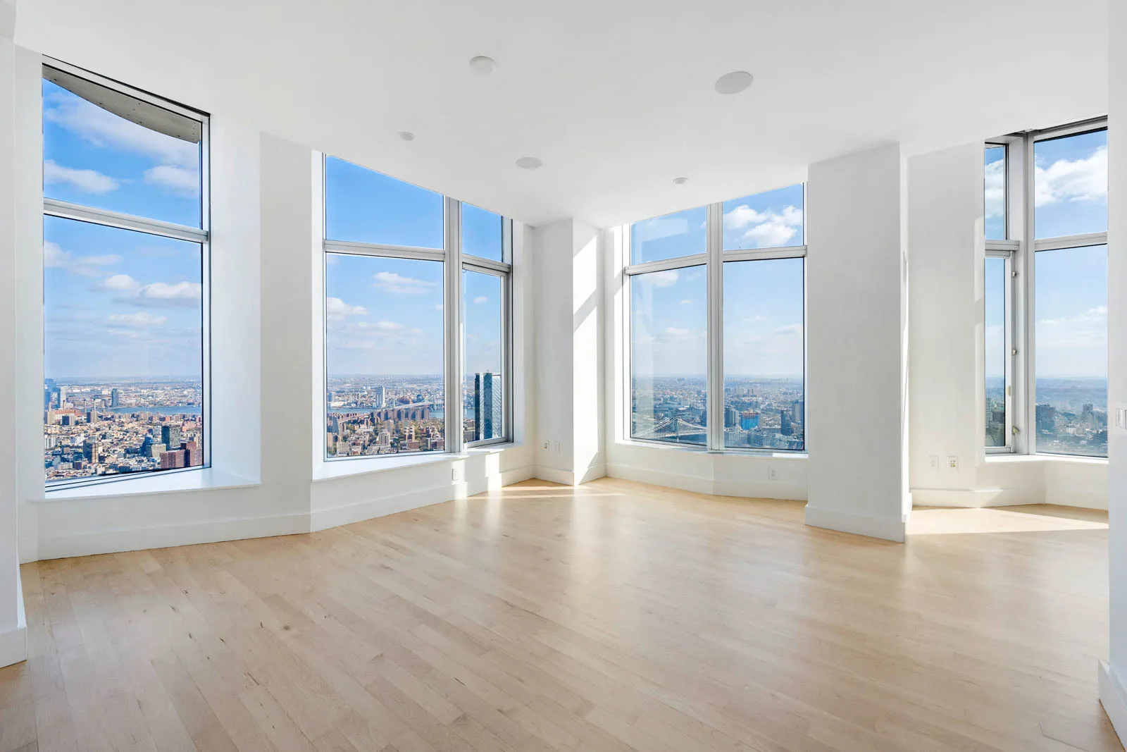 8 Spruce Street, Unit Undisclosed Manhattan, NY 10038 - Photo 3 of 16