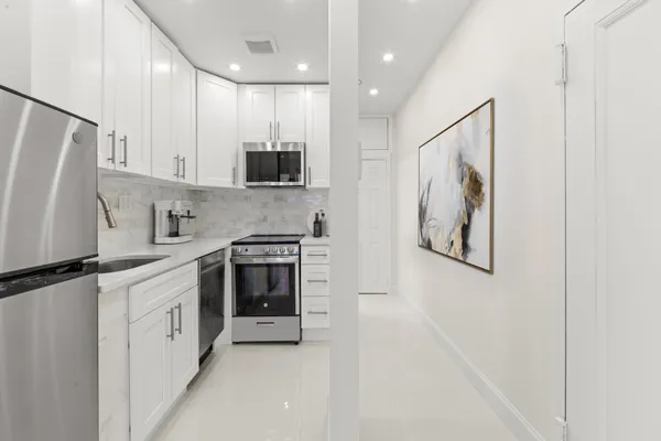 $3,250 | 417 East 87th Street, Unit 2A | Upper East Side