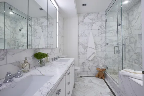 $2,850,000 | 100 Barclay Street, Unit 14M | TriBeCa