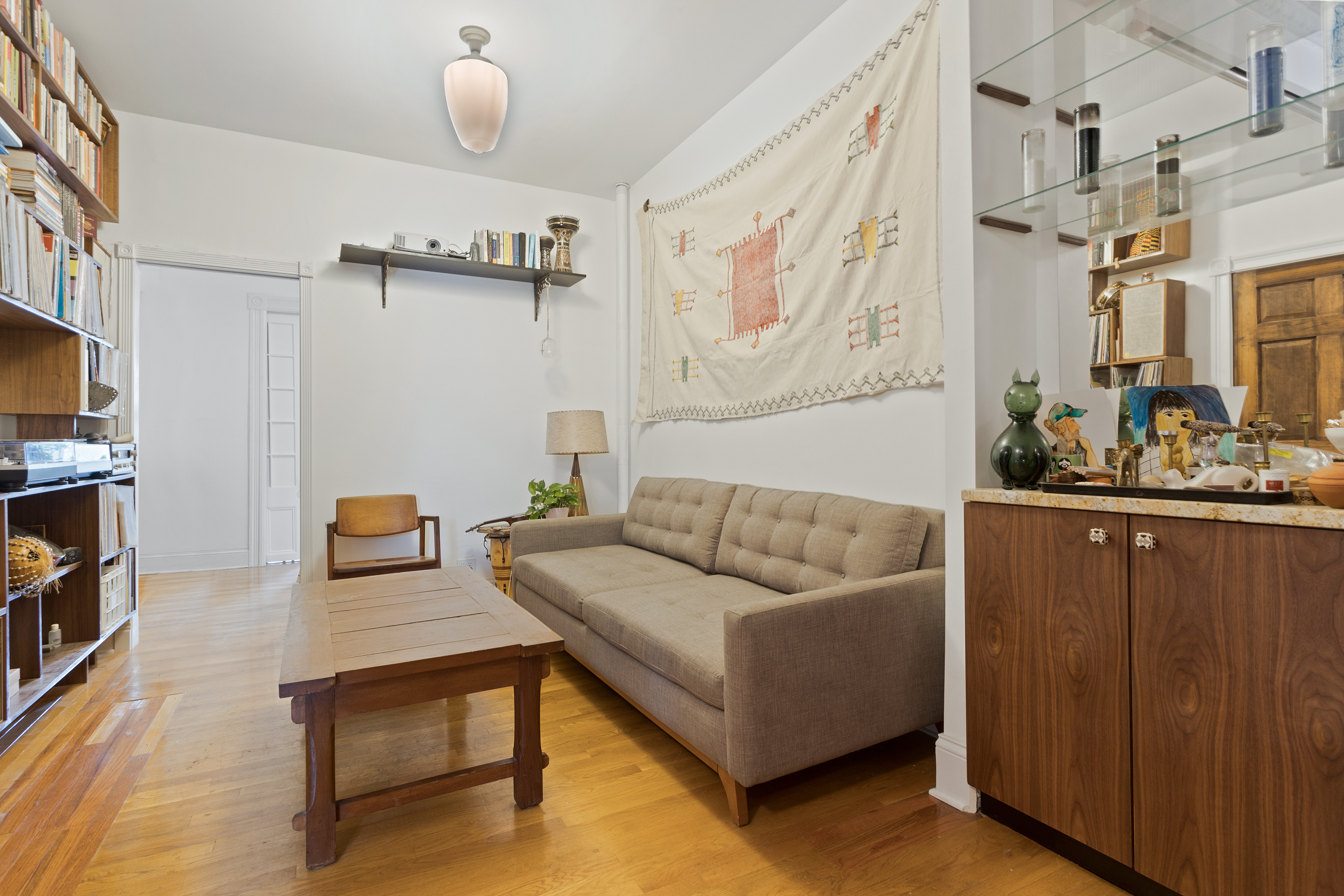 925 Lorimer Street, Unit 2 Brooklyn, NY 11222 - Photo 2 of 6