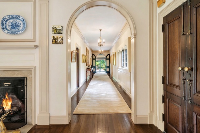 95 Piping Rock Road Locust Valley, NY 11560 - Photo 4 of 41