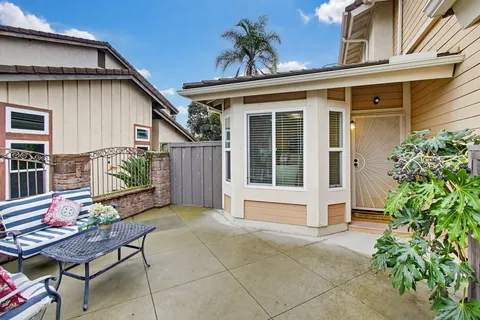 $1,049,000 | 9525 High Park Lane, San Diego, CA 92129