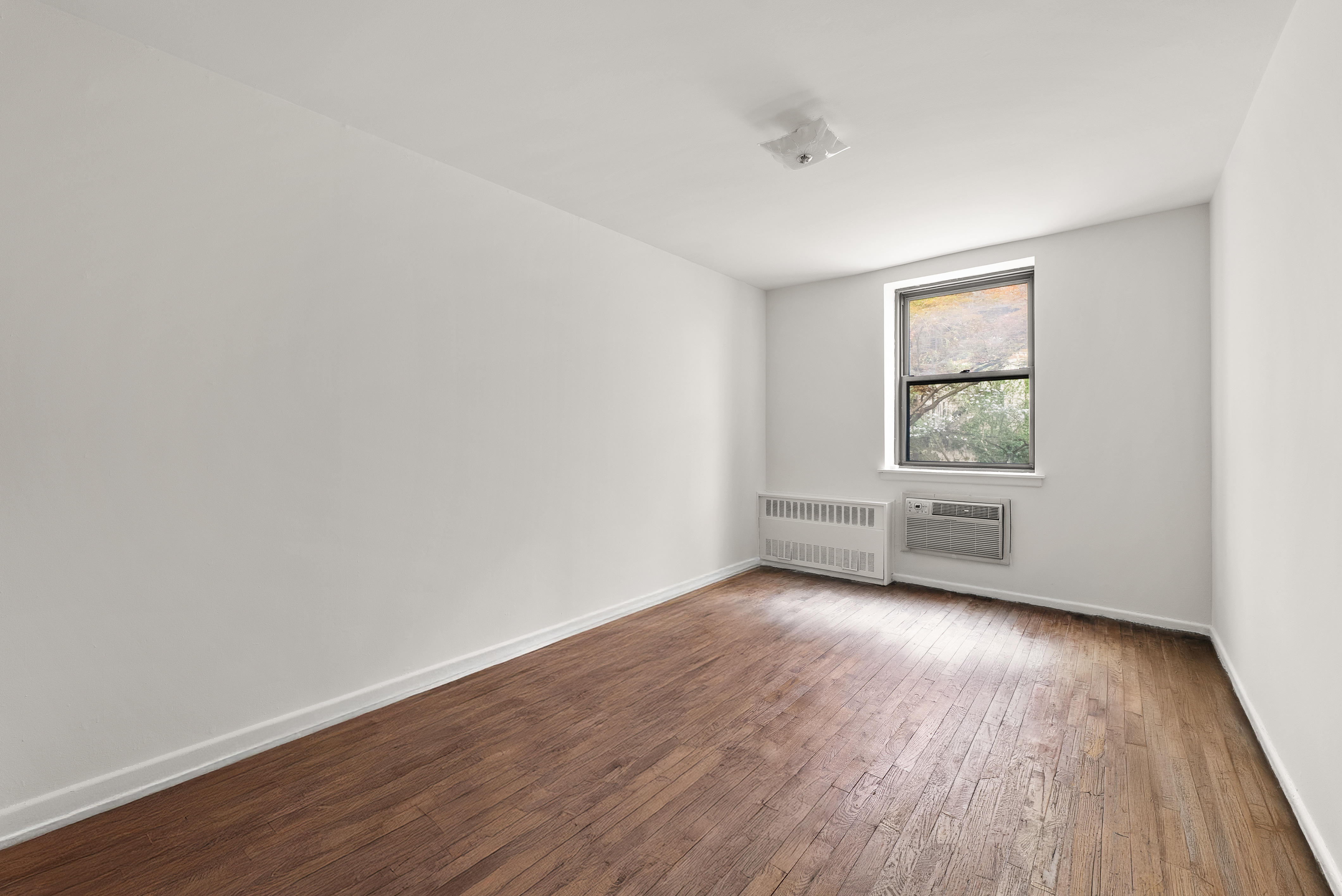 42 West 13th Street, Unit 1E Manhattan, NY 10011 - Photo 4 of 11