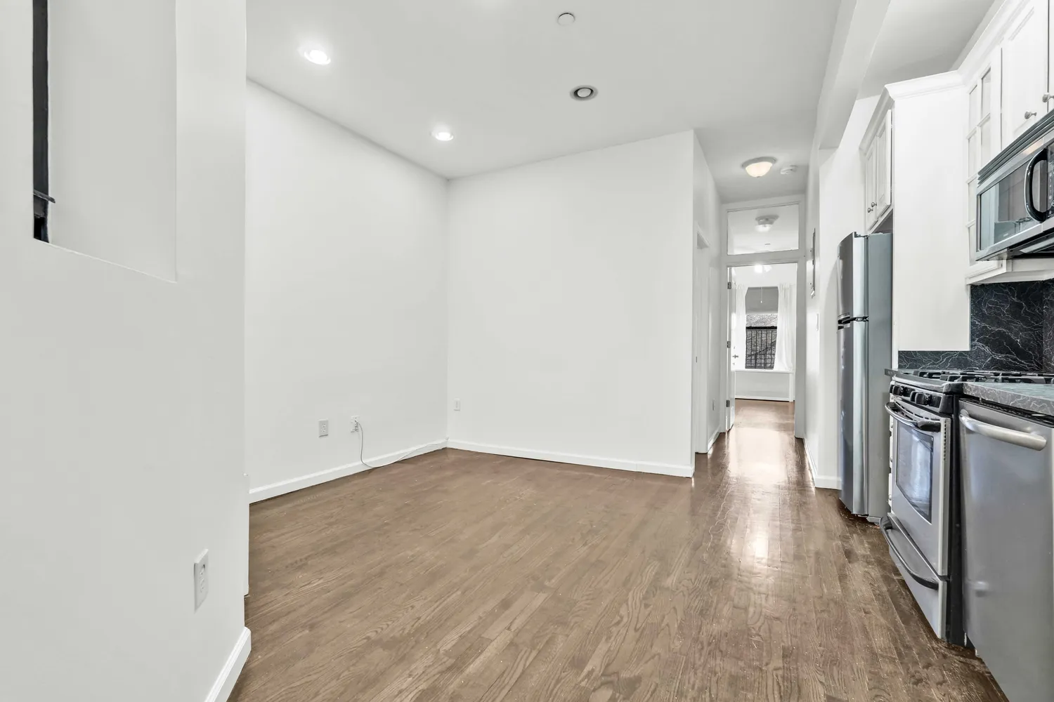 $3,200 | 273 Albany Avenue, Unit 3B | Crown Heights