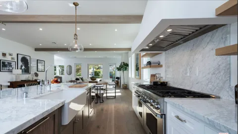 $3,399,000 | 935 Burnside Avenue, Los Angeles, CA 90036