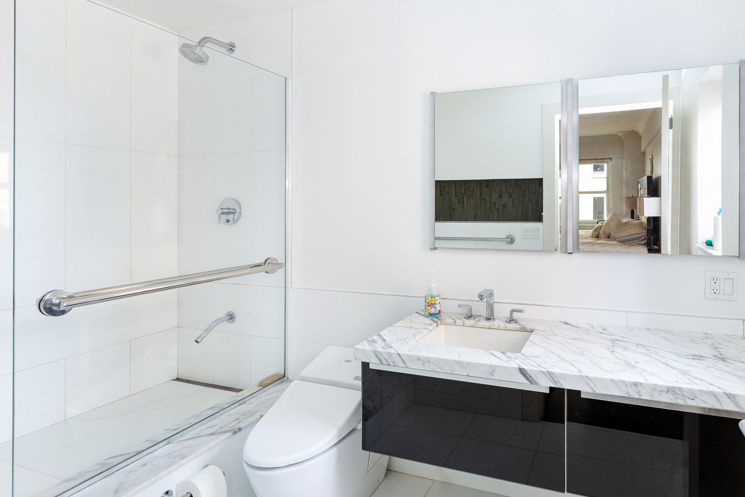 159 West 53rd Street, Unit 38GH Manhattan, NY 10019 - Photo 8 of 11 Gallery Image 8