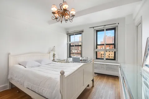 $1,250,000 | 205 East 78th Street, Unit 12C | Upper East Side