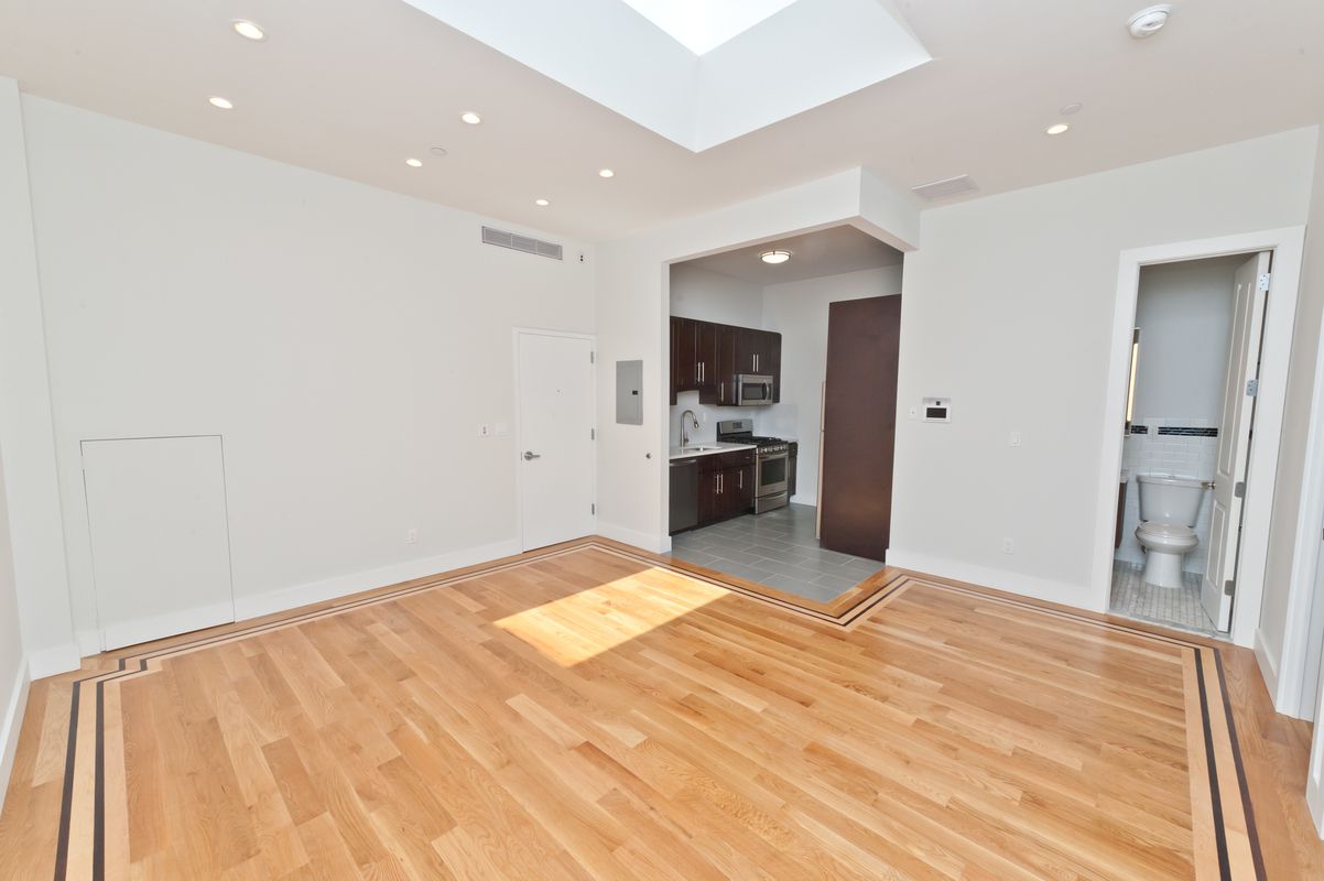 12-21 Astoria Boulevard, Unit 3F Queens, NY 11102 - Photo 9 of 11