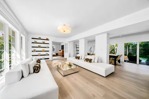 $3,950,000 | 939 West 47th Court, Miami Beach, FL 33140