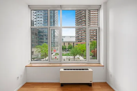 $1,150,000 | 635 West 42nd Street, Unit 2H | Hell's Kitchen