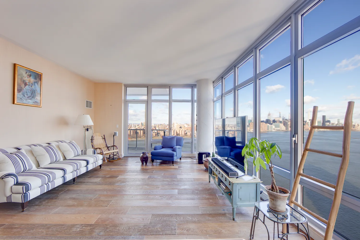 $11,495 | 2 Northside Piers, Unit 27P | Williamsburg