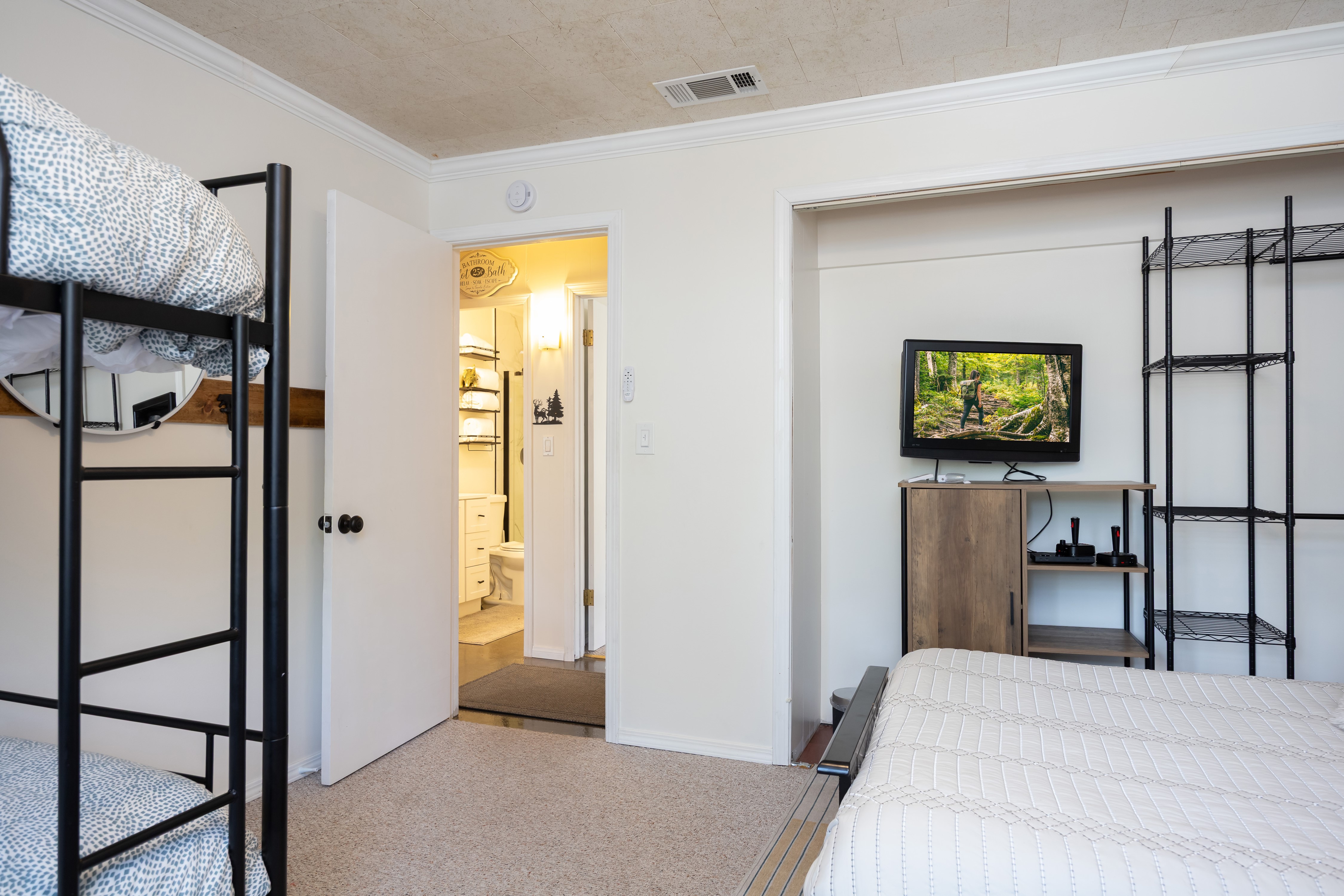 682 Maple Lane Sugarloaf, CA 92386 - Photo 28 of 36