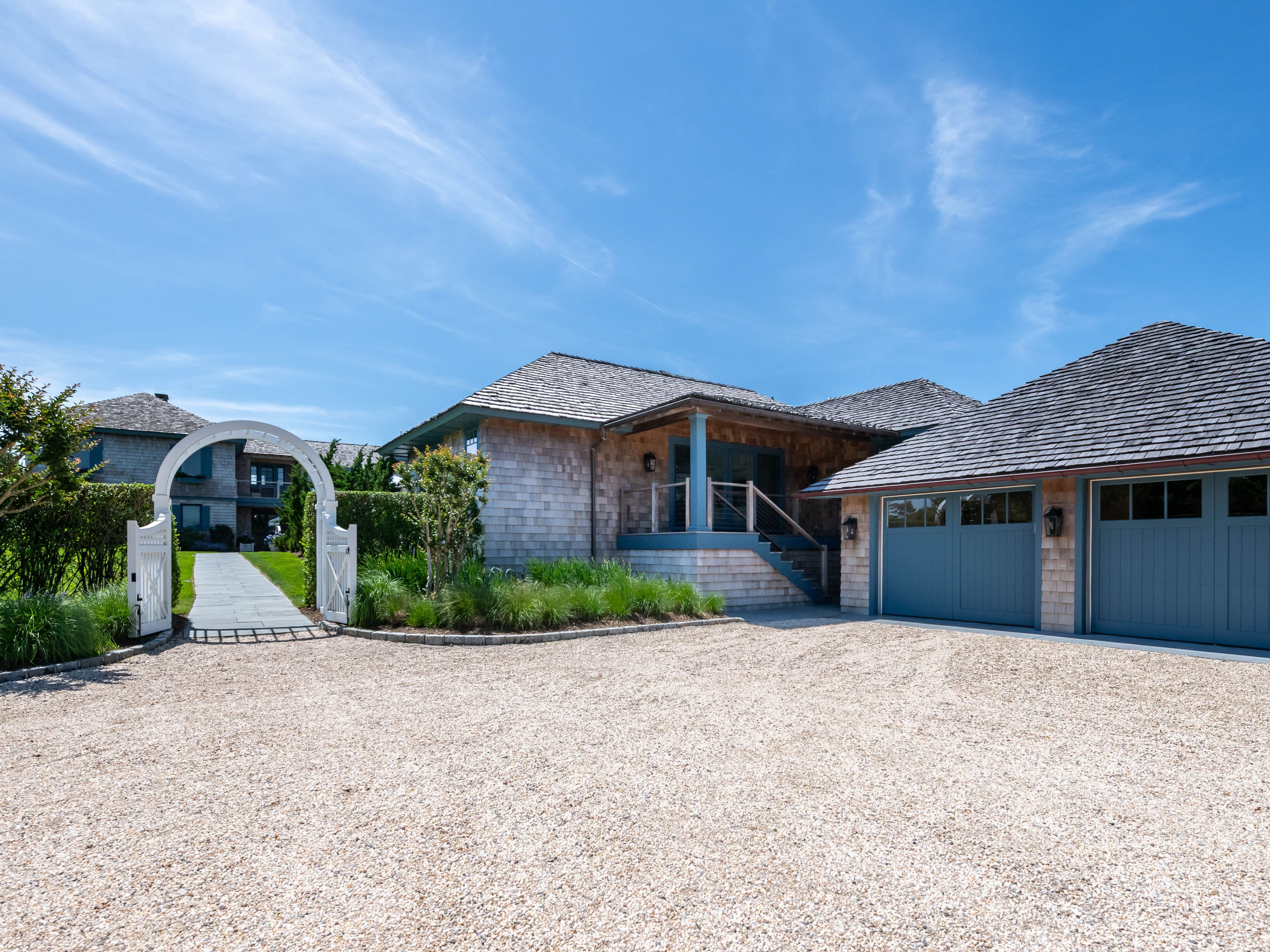 40 Dune Road Quogue, NY 11959 - Photo 4 of 49