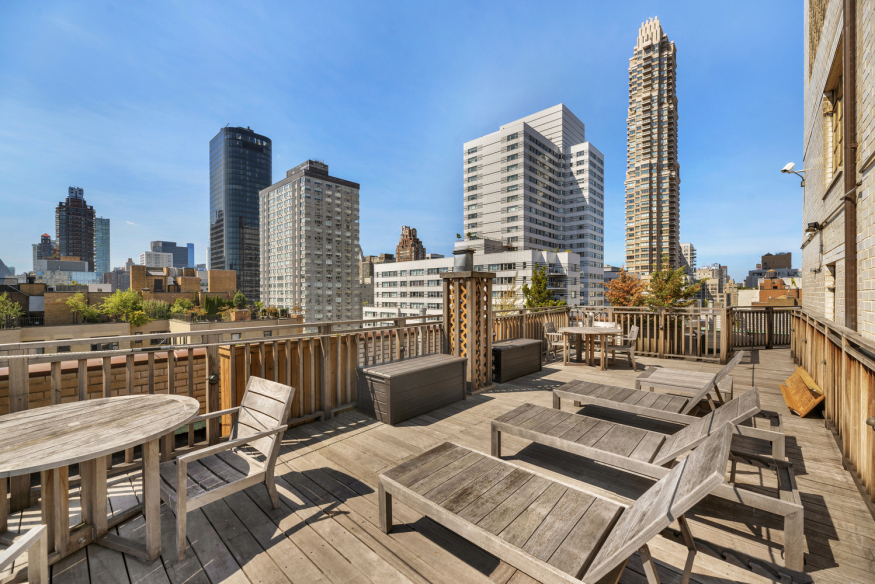 301 East 69th Street, Unit 3N Manhattan, NY 10021 - Photo 5 of 7