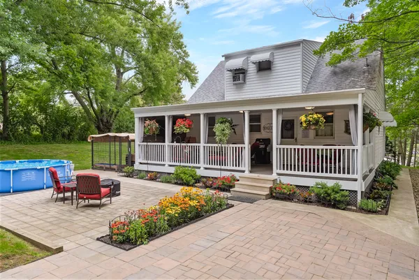 $849,000 | 519 South Main Street, Zelienople, PA 16063