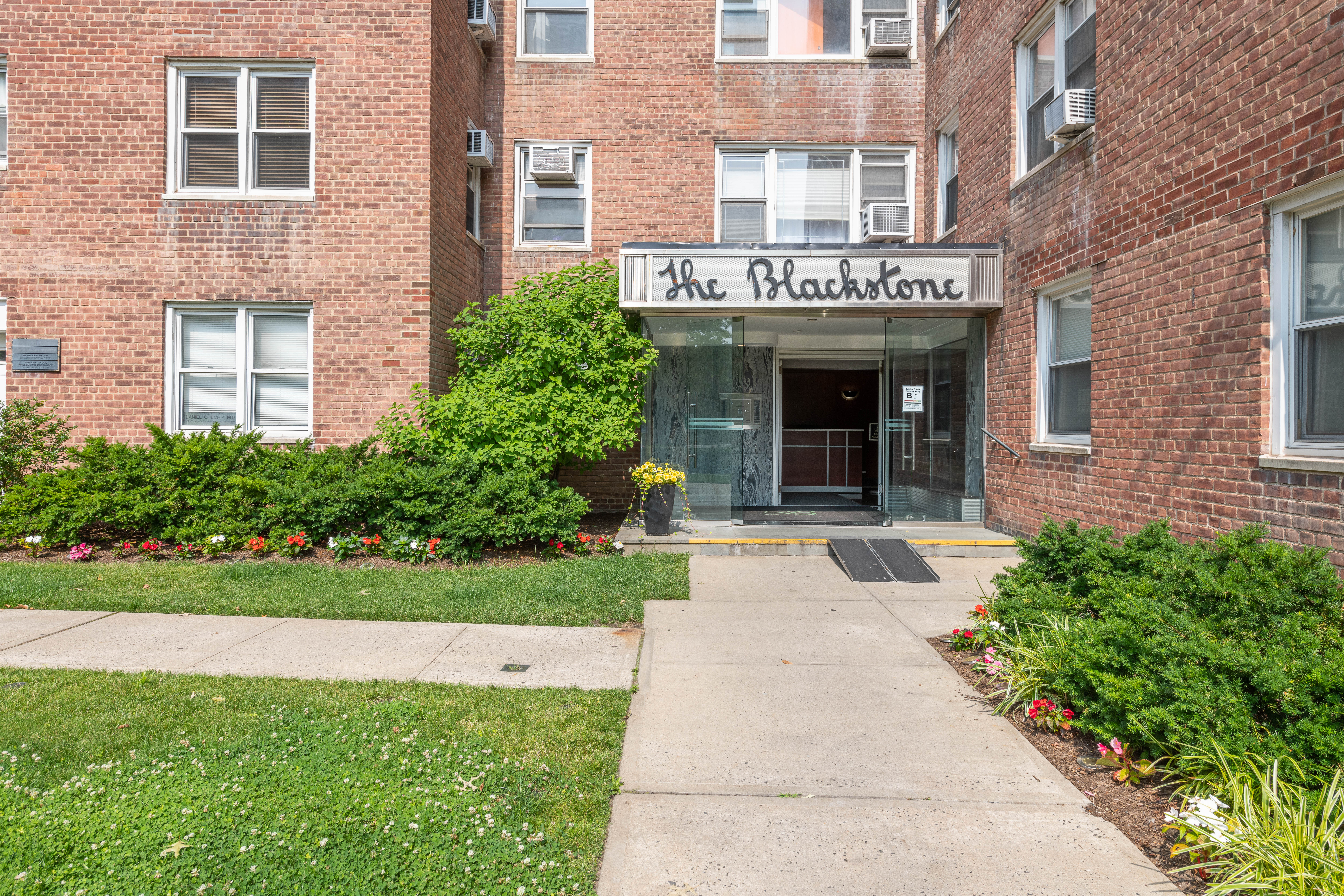 3725 Henry Hudson Parkway West, Unit 3DE Bronx, NY 10463 - Photo 17 of 20