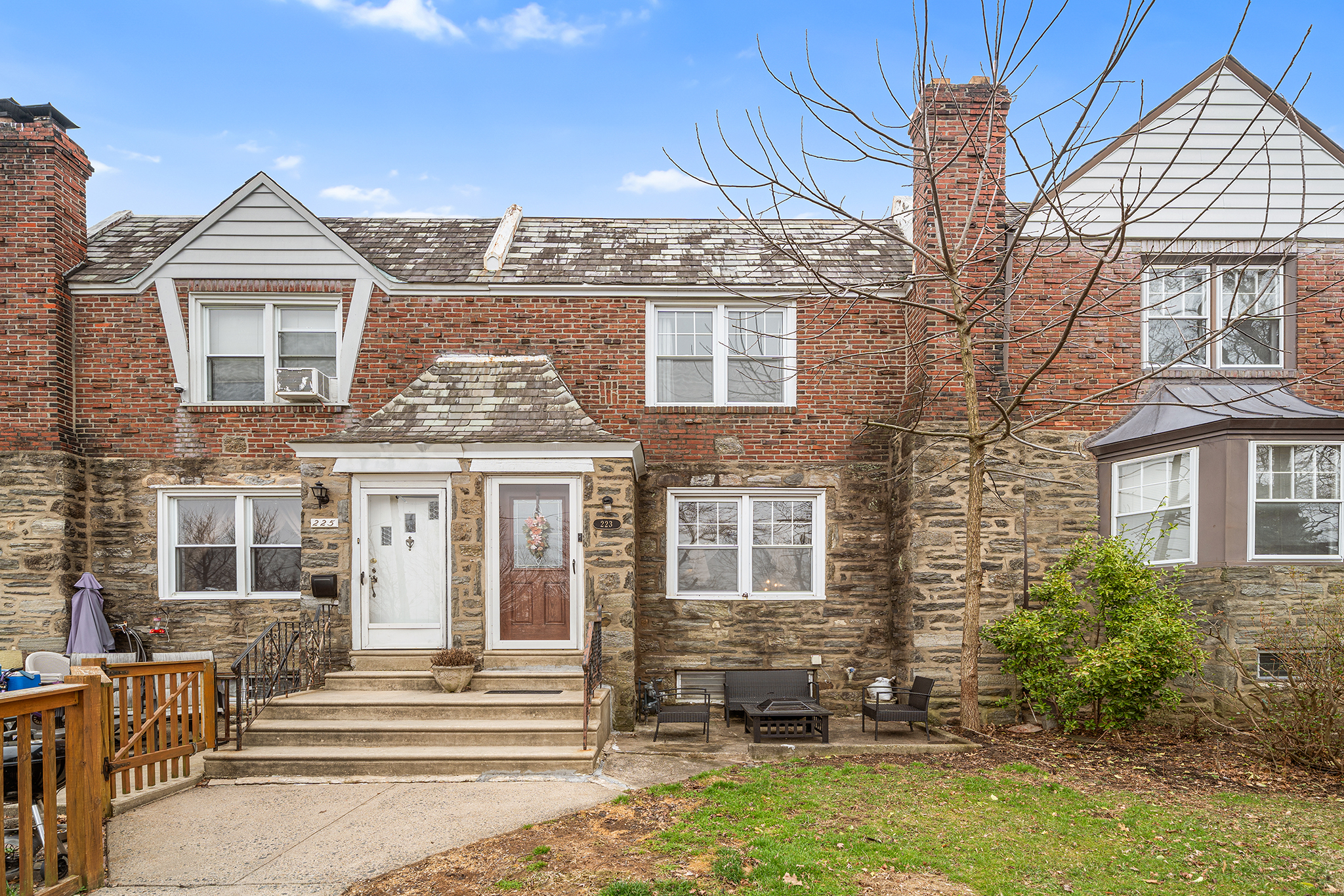 223 St Laurence Road Upper Darby, PA 19082 - Photo 2 of 28