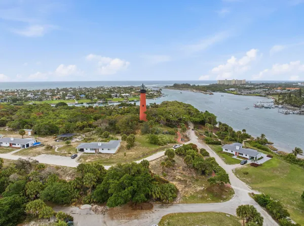 $759,000 | 18546 Lake Bend Drive, Jupiter, FL 33458