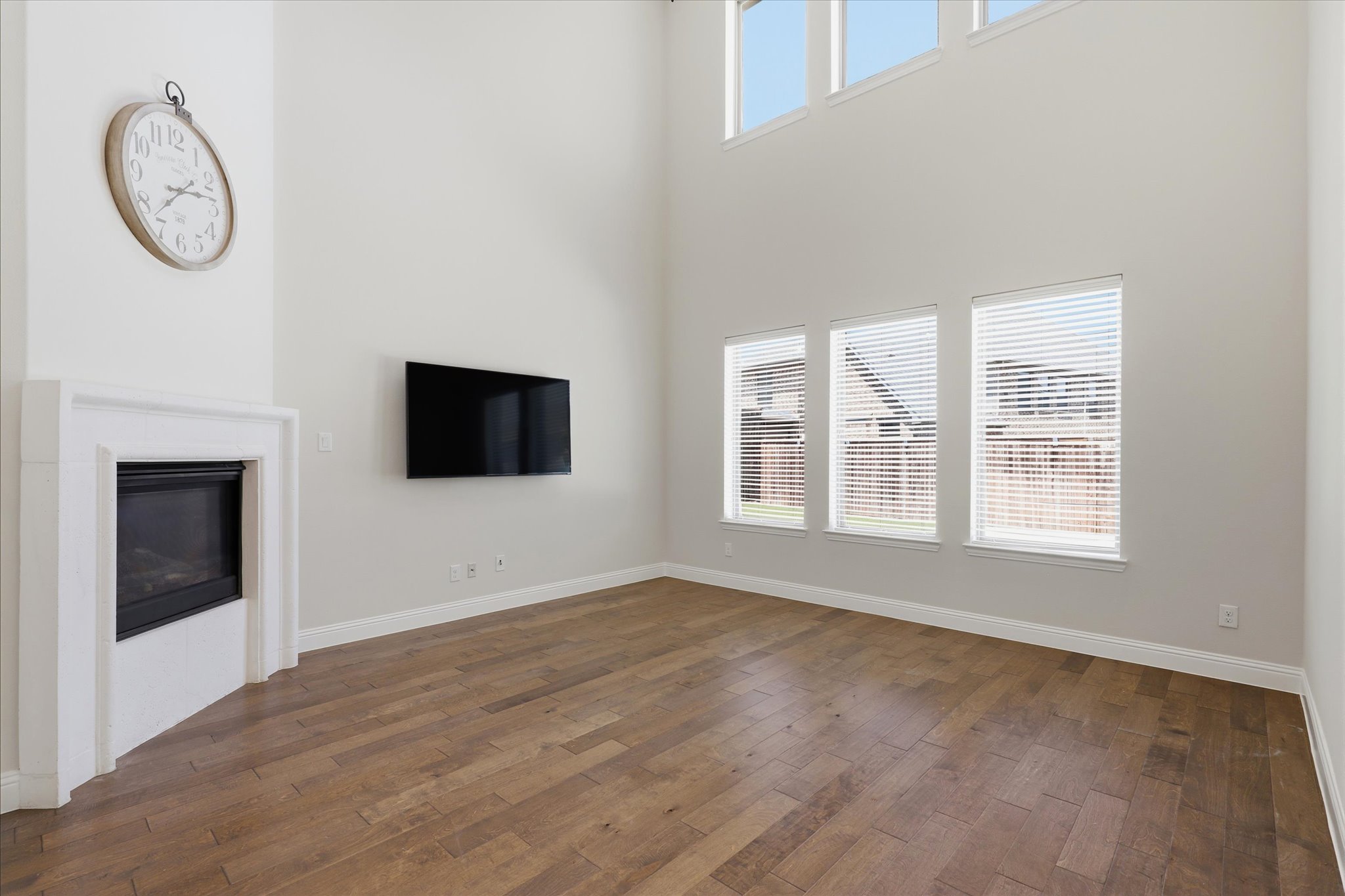 2433 Mare Road Carrollton, TX 75010 - Photo 11 of 41 Gallery Image 11