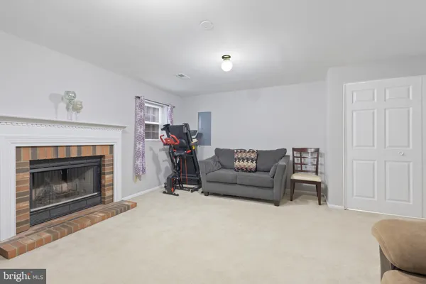 $455,000 | 14836 Winding Loop, Woodbridge, VA 22191