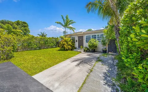 $470,000 | 2326 Harding Street, Hollywood, FL 33020