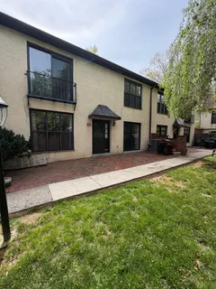 $425,000 | 101 Montgomery Avenue, Unit B2, Bala Cynwyd, PA 19004