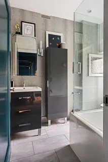 $1,295,000 | 200 West 54th Street, Unit 10F | Theater District