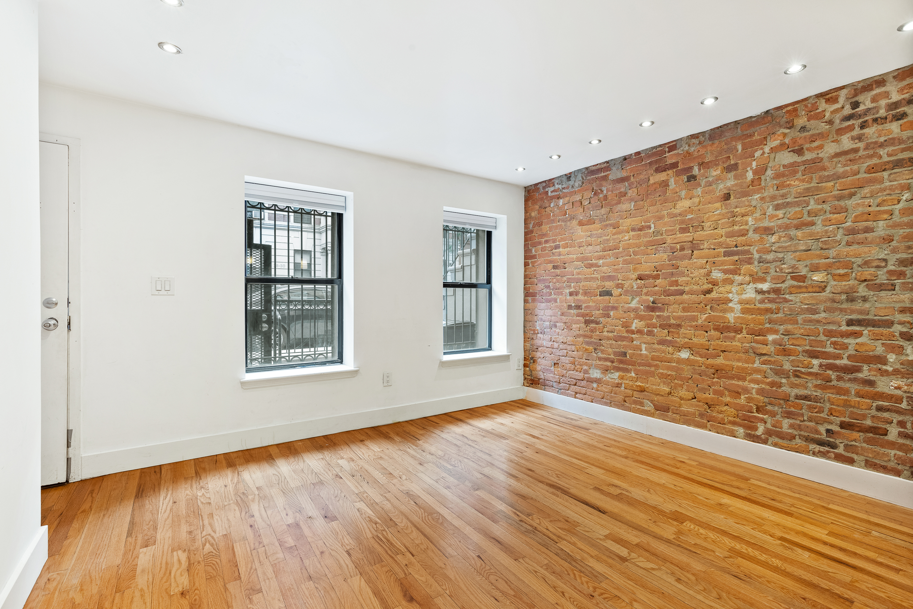 29 West 131st Street, Unit 1 Manhattan, NY 10037 - Photo 3 of 8