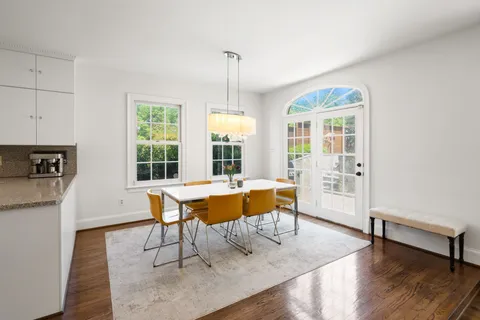 Contact Agent | 5313 Massachusetts Avenue, Bethesda, MD 20816