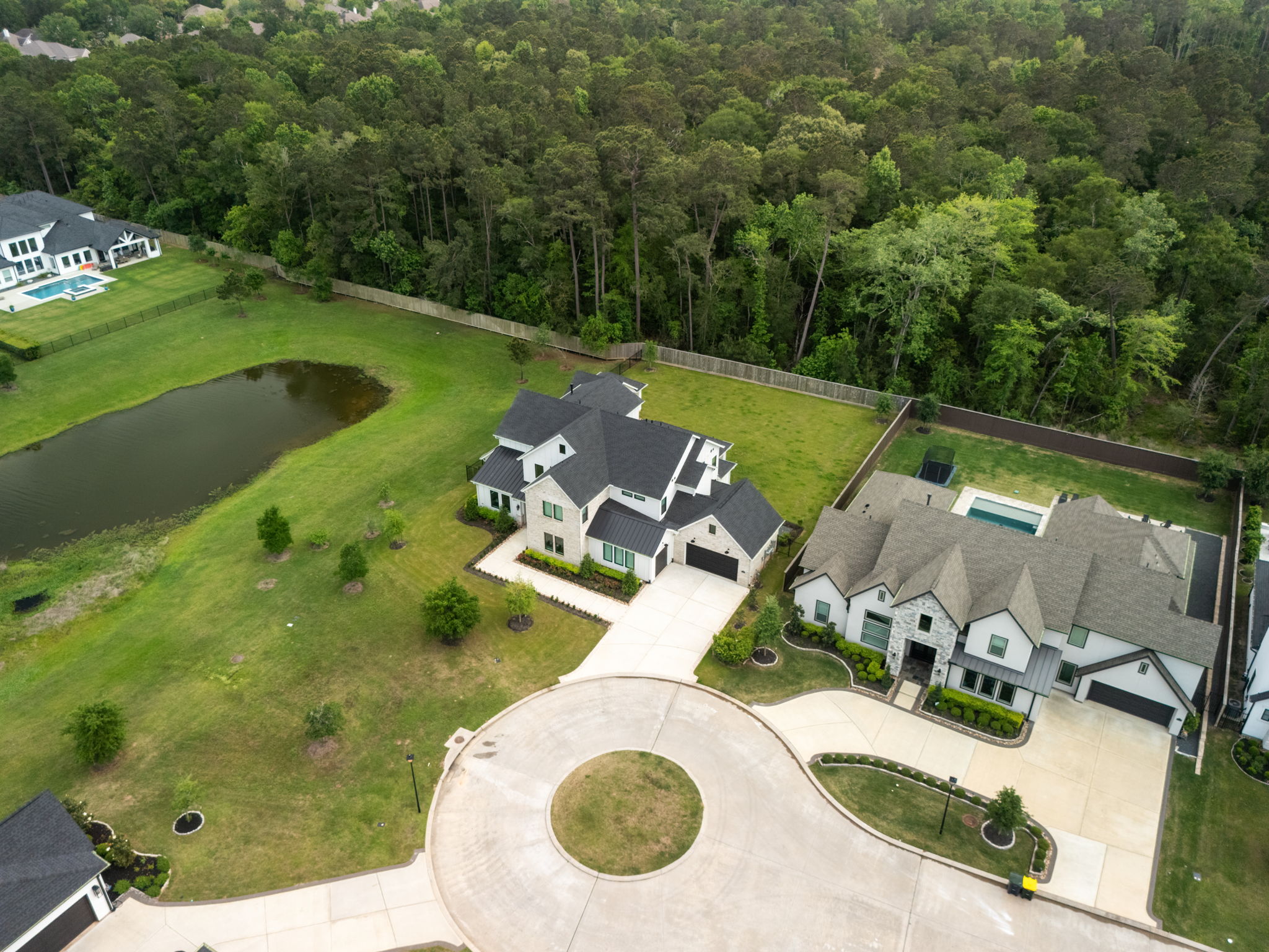 2118 Bennet Court Conroe, TX 77384 - Photo 3 of 70