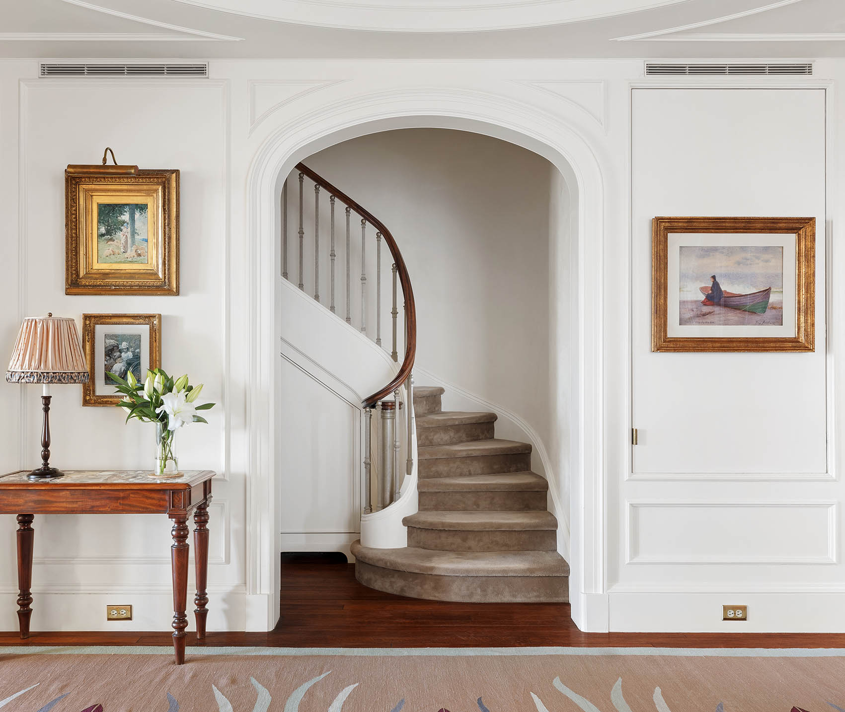 953 5th Avenue, Unit PH Manhattan, NY 10075 - Photo 7 of 27 a view of entryway and hall