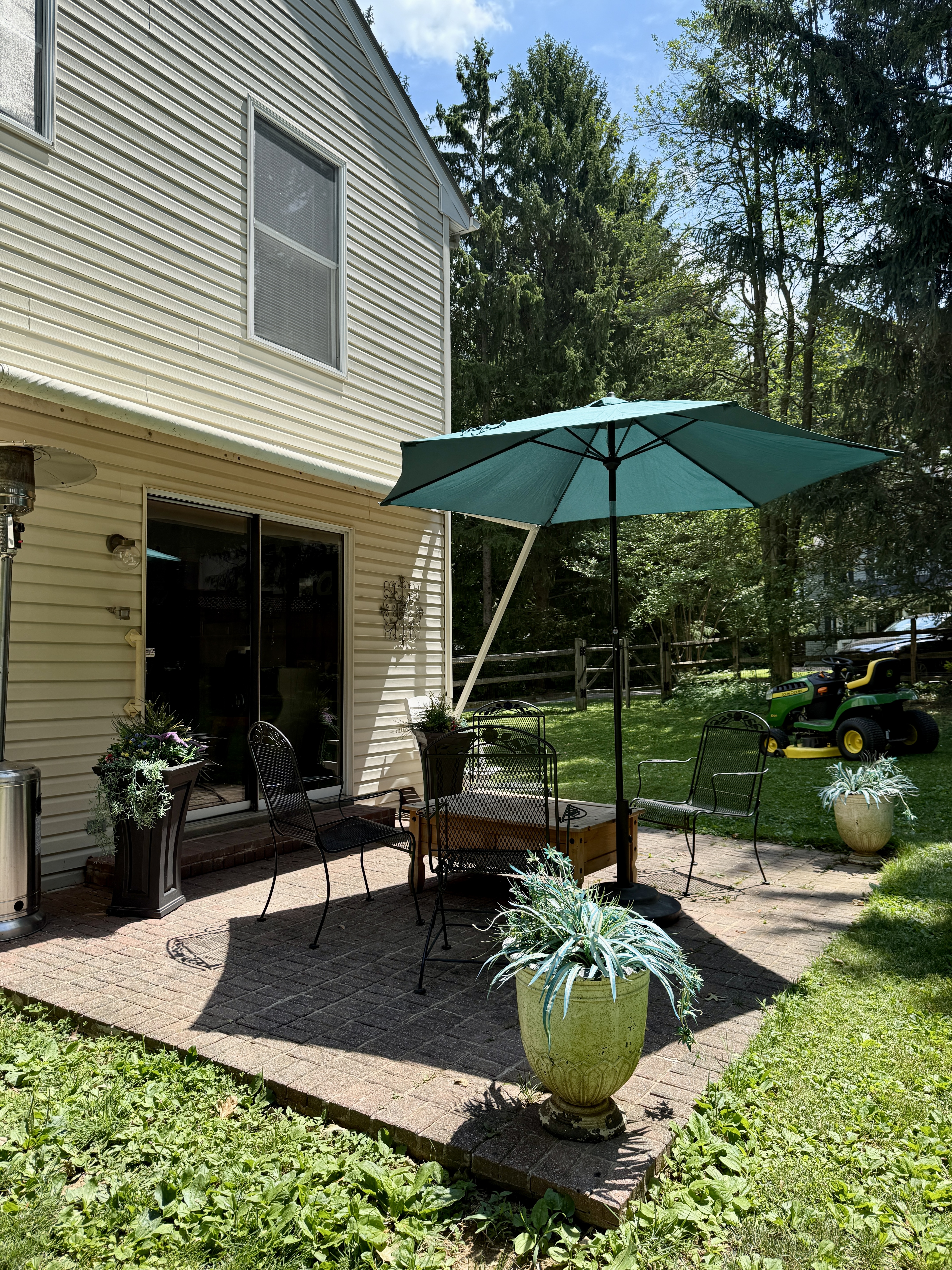 369 Sugartown Road Wayne, PA 19087 - Photo 2 of 6