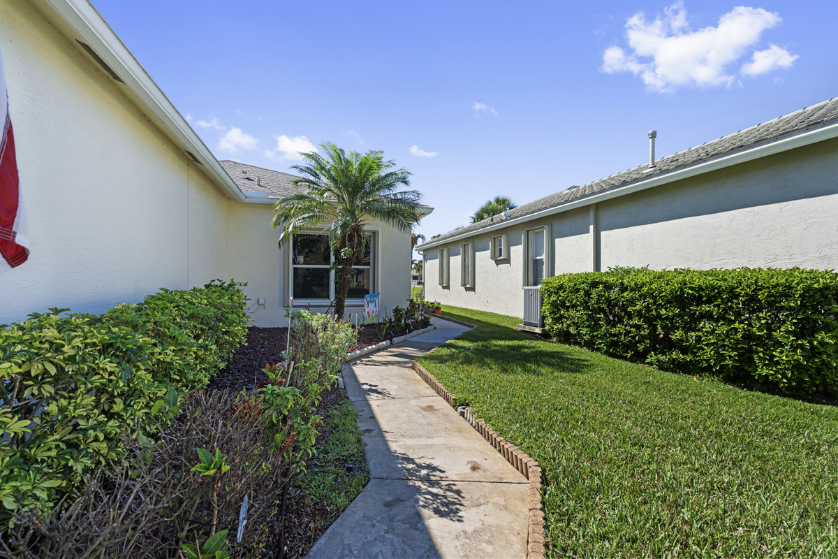 337 Southwest Maclay Way Port St. Lucie, FL 34986 - Photo 36 of 55