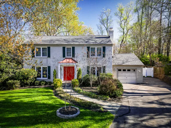 $1,025,000 | 6 Starlight Court, Potomac, MD 20854