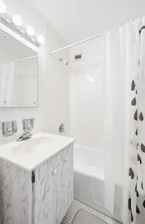 $1,180,000 | 555 Main Street, Unit 512 | Roosevelt Island