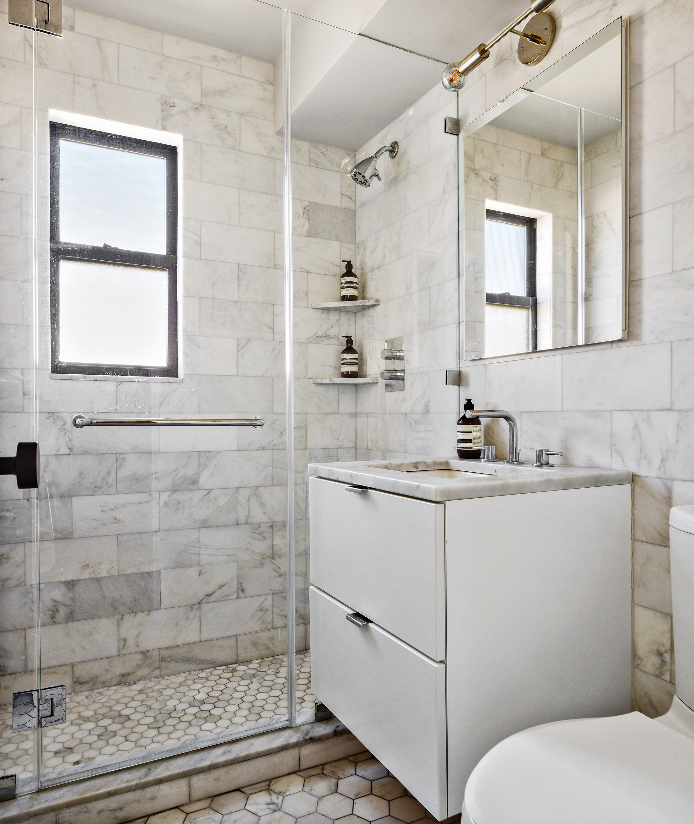 345 East 69th Street, Unit 16H Manhattan, NY 10021 - Photo 5 of 10