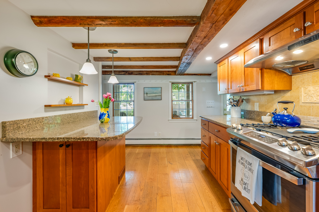 38 Berkeley Street Reading, MA 01867 - Photo 26 of 50