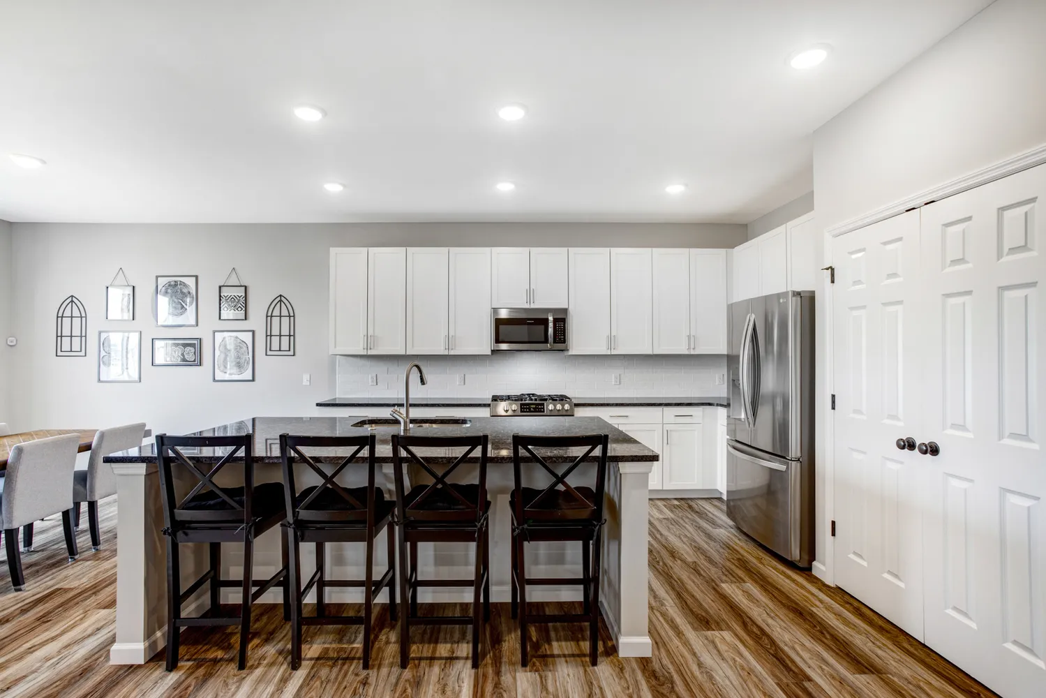 $440,000 | 213 Dell Vw Drive, Arnold, MO 63010