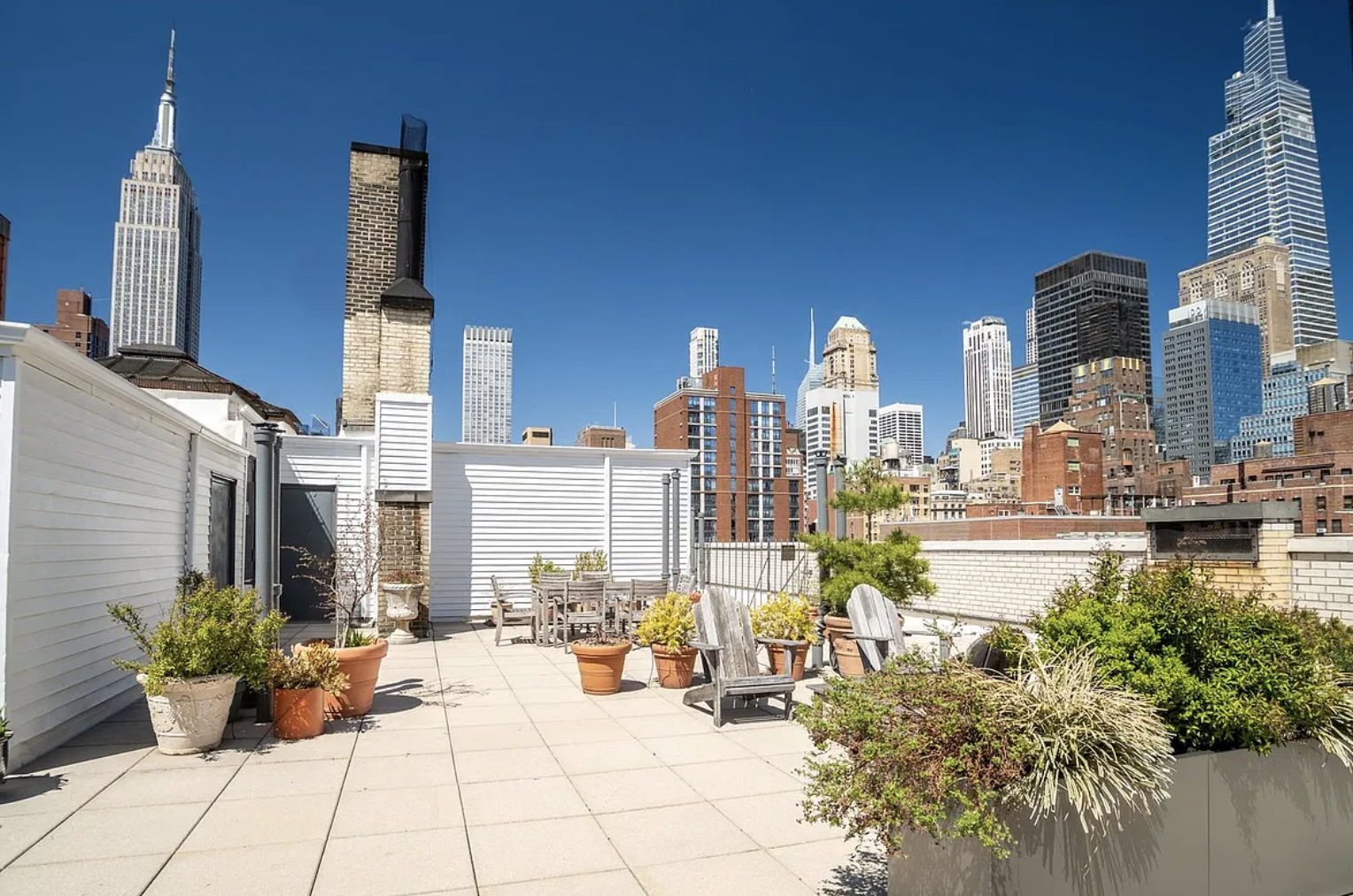 136 East 36th Street, Unit 5E Manhattan, NY 10016 - Photo 6 of 9 a view of a city with tall buildings