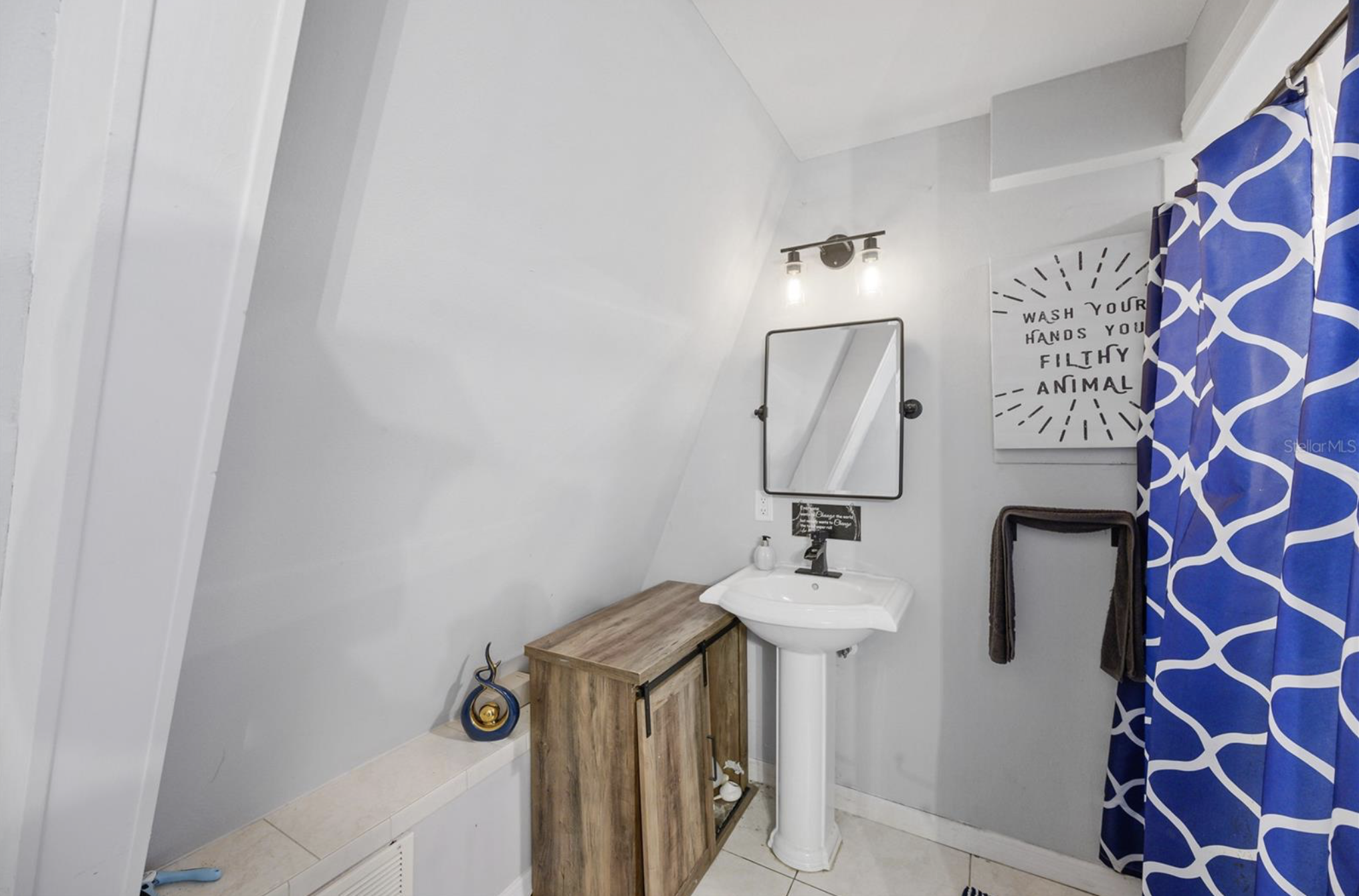 900 Riverside Drive Tarpon Springs, FL 34689 - Photo 12 of 29