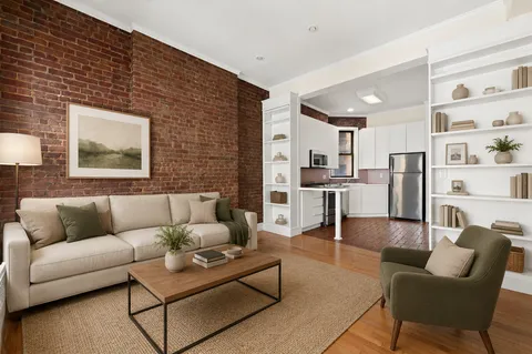 $650,000 | 313 East 56th Street, Unit 2C | Sutton Place