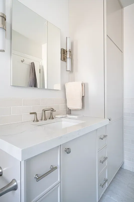 $4,500 | 433 West 34th Street, Unit 9G | Hudson Yards