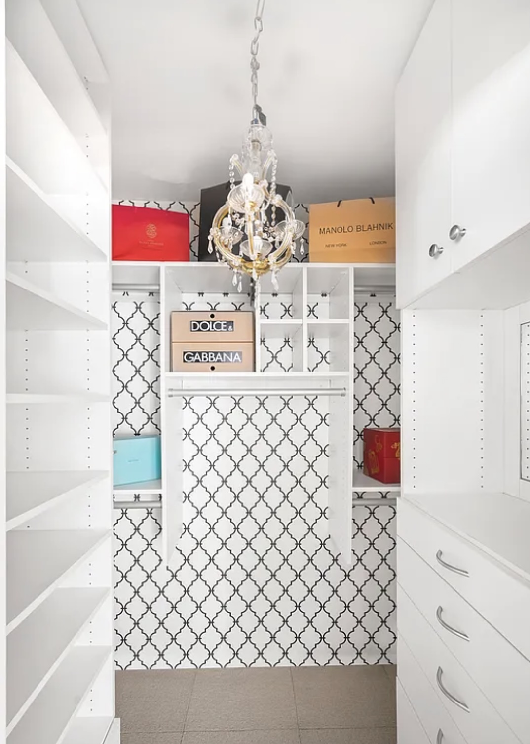 130 East 63rd Street, Unit 3D Manhattan, NY 10065 - Photo 8 of 13 a bathroom