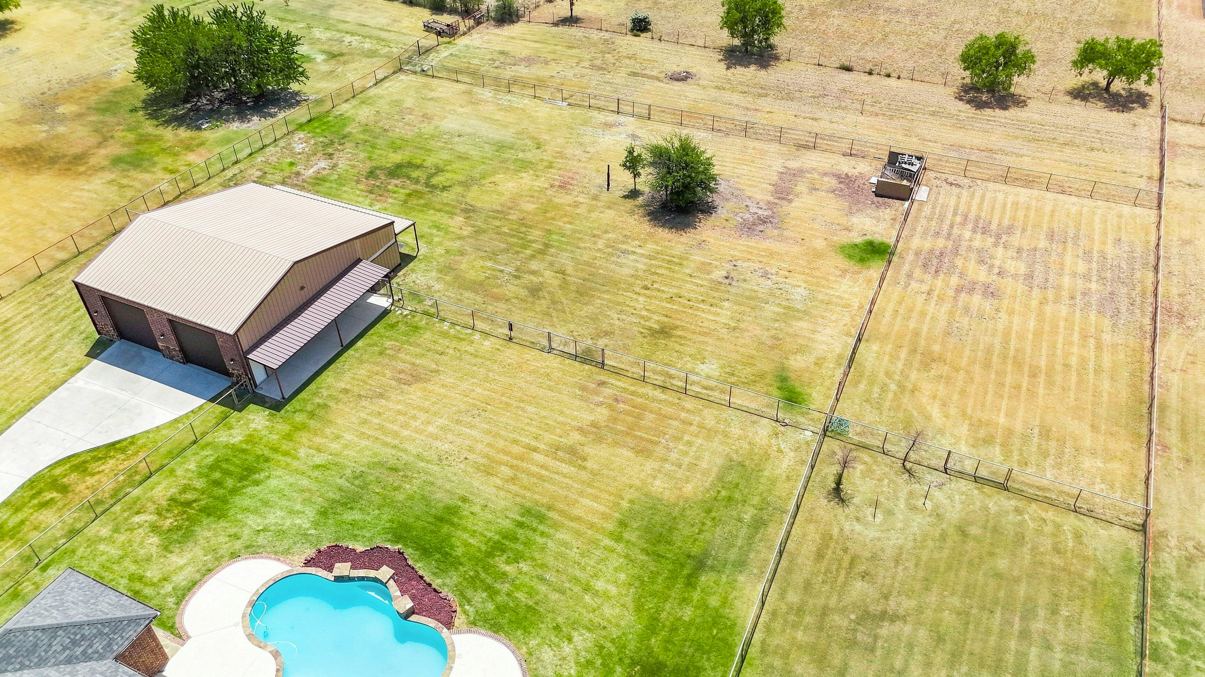 420 Hartley Way Azle, TX 76020 - Photo 57 of 68 Gallery Image 57