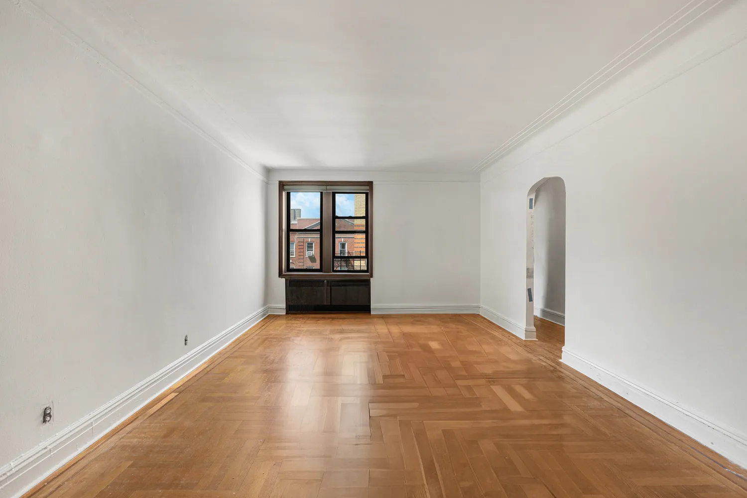 $3,550 | 30 Ocean Parkway, Unit 6M | Windsor Terrace